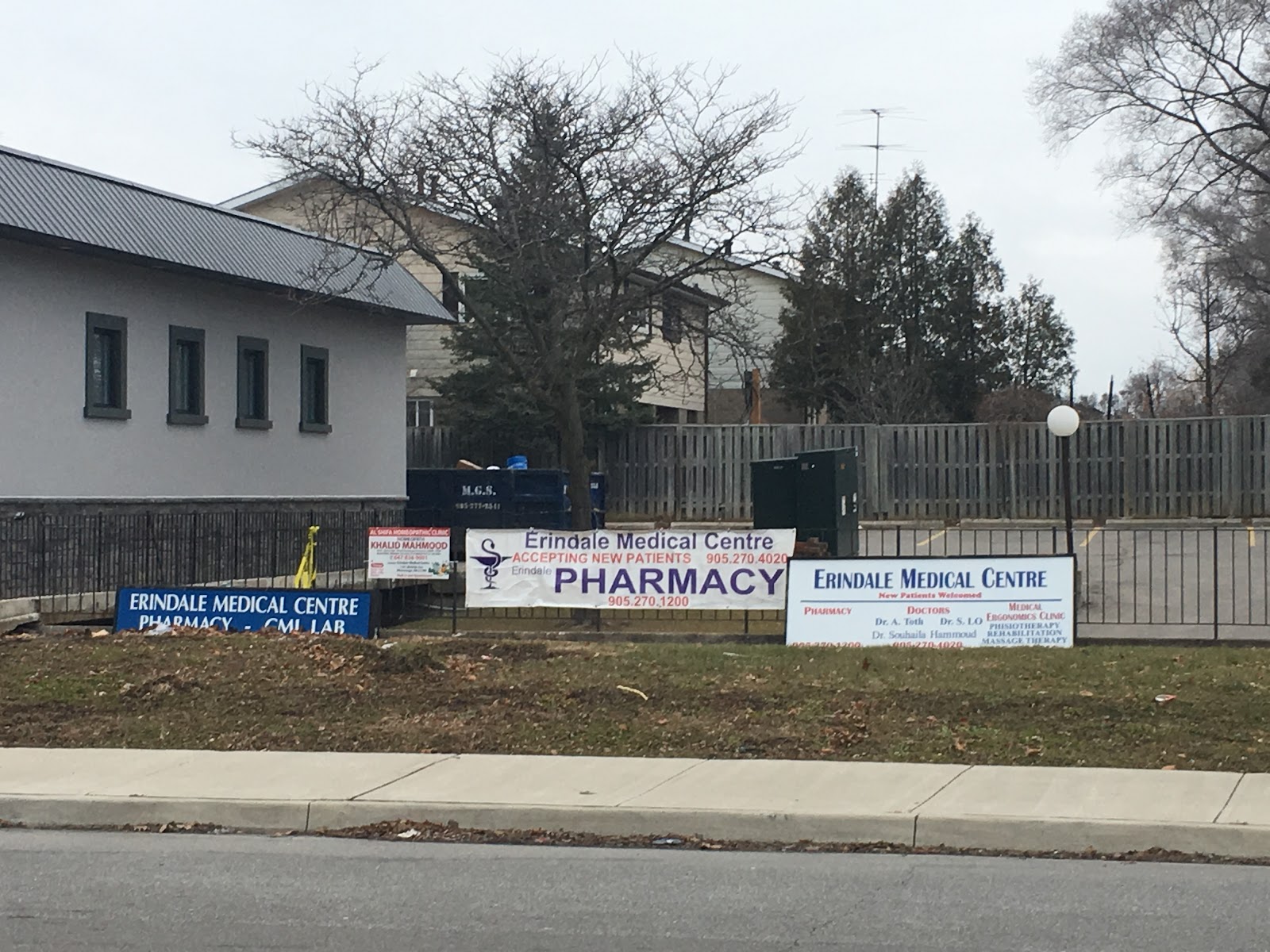 Erindale Medical Centre - photo by Rab Krist via Google