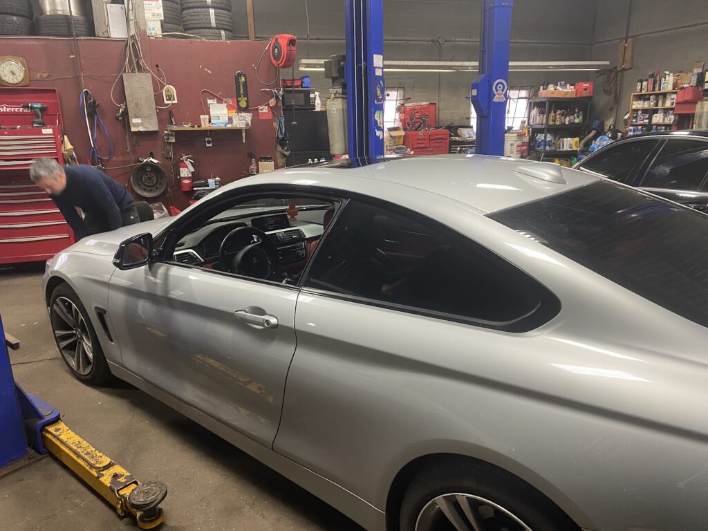 Jo Auto Service - photo by Alex Wong via Google
