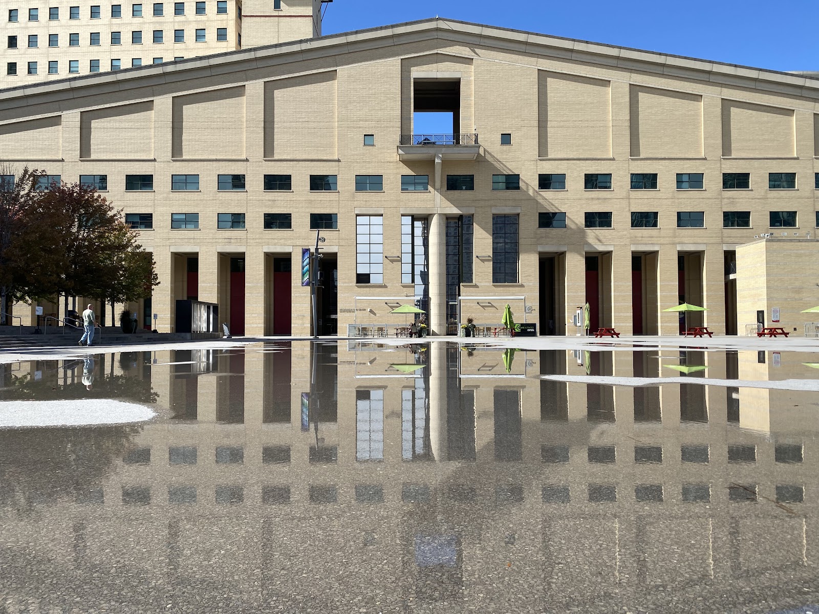 Mississauga Celebration Square - photo by Dawen Su via Google