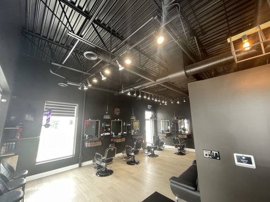 Golden Cuts Barbershop photo 2