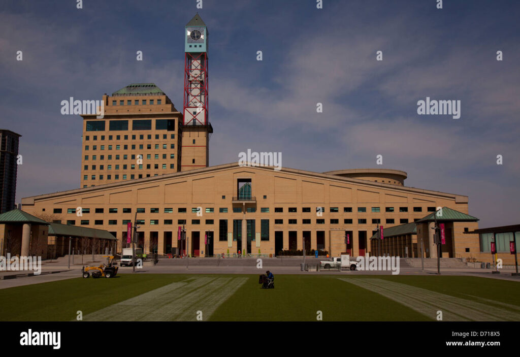 Mississauga City Hall photo 2
