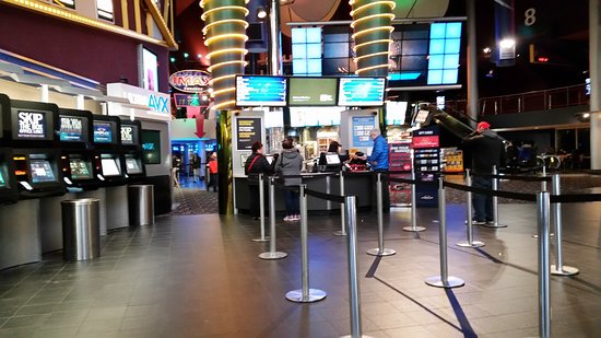 Cineplex Cinemas Mississauga Square One photo 3